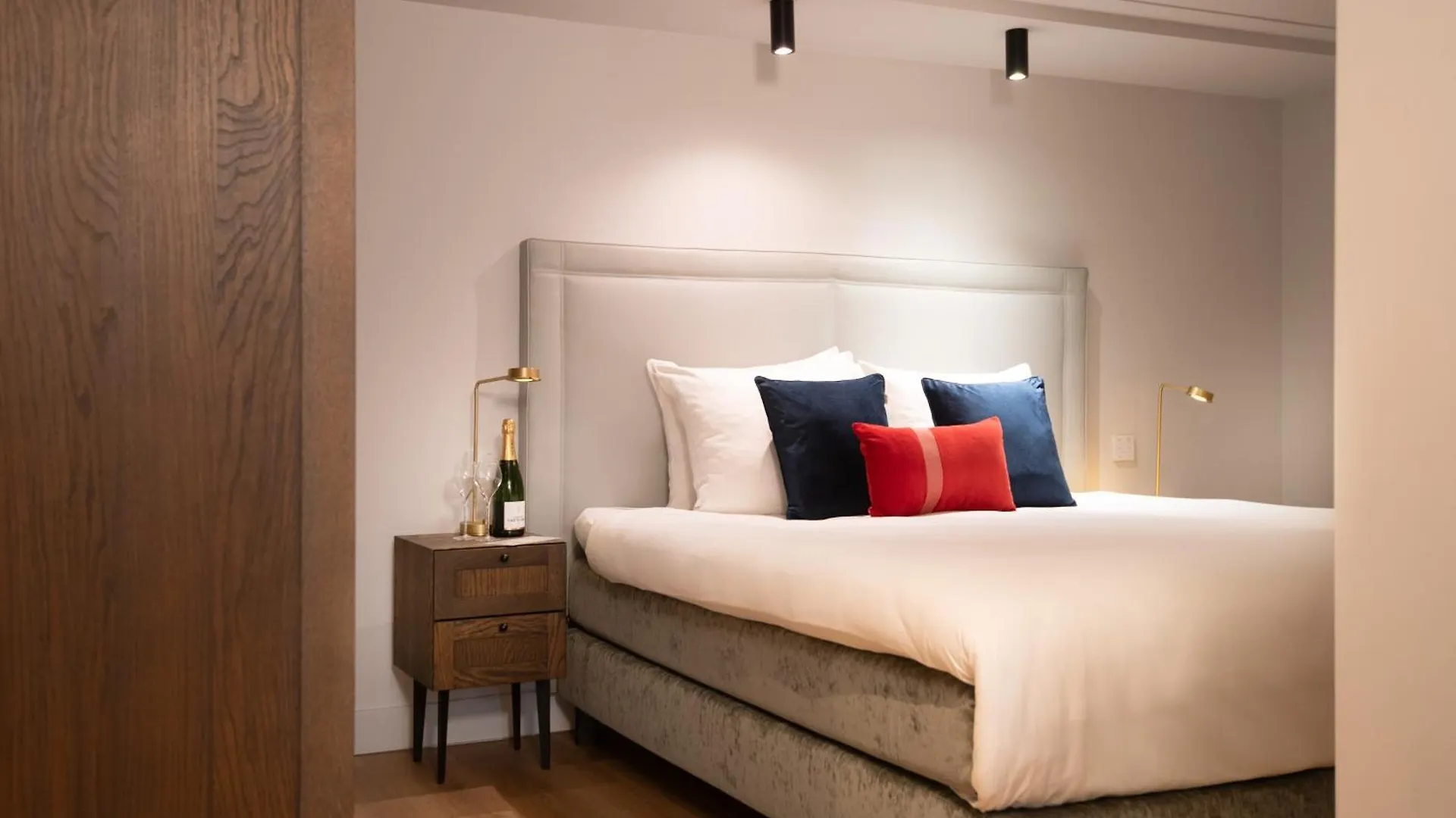 Maison Elle Amsterdam Hotel